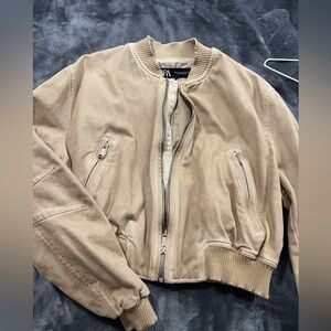 Zara crop denim jacket in Tan colr never worn